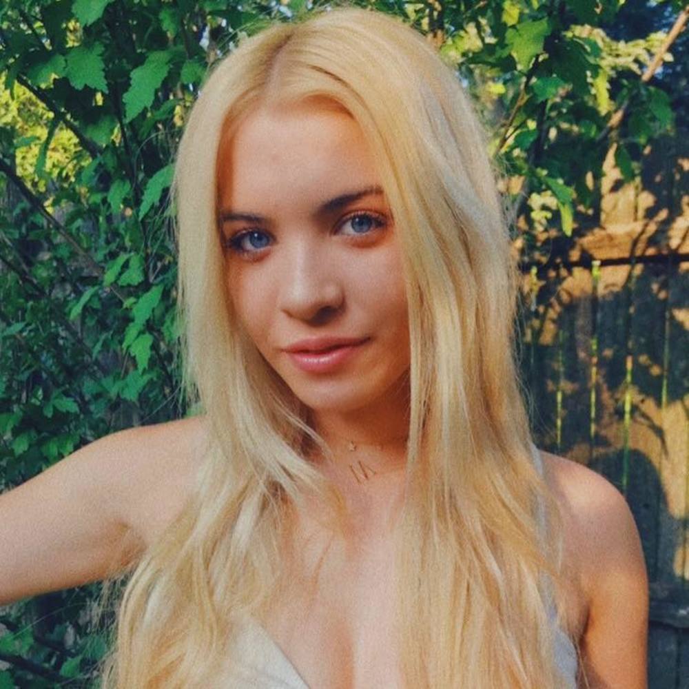 Meet your Posher, Missy